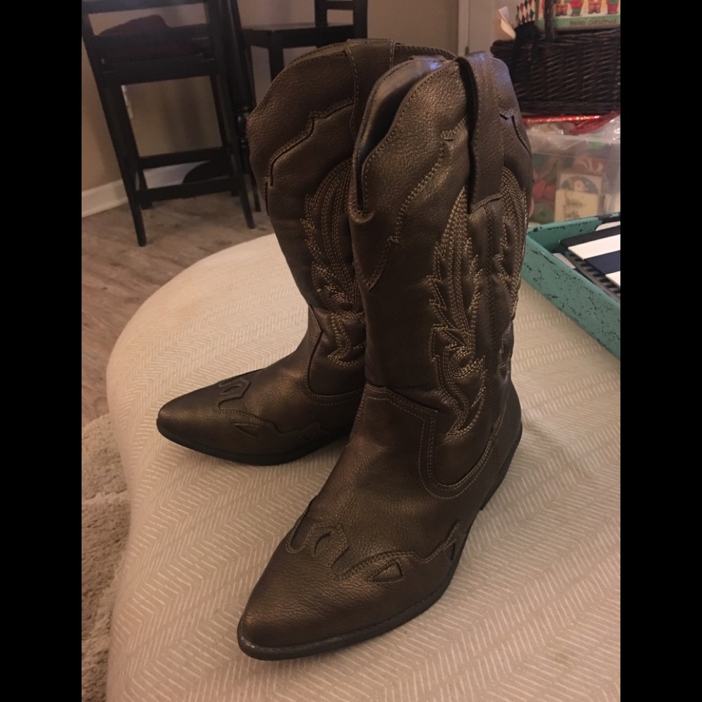 Boots